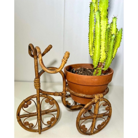 Vintage 70’s Bohemian Rattan Bamboo Bicycle Planter - Picture 2 of 12